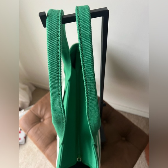 Kate Spade Jett Canvas LARGE Tote in Green Bean Multi #KB695 NWOT - Picture 3 of 14